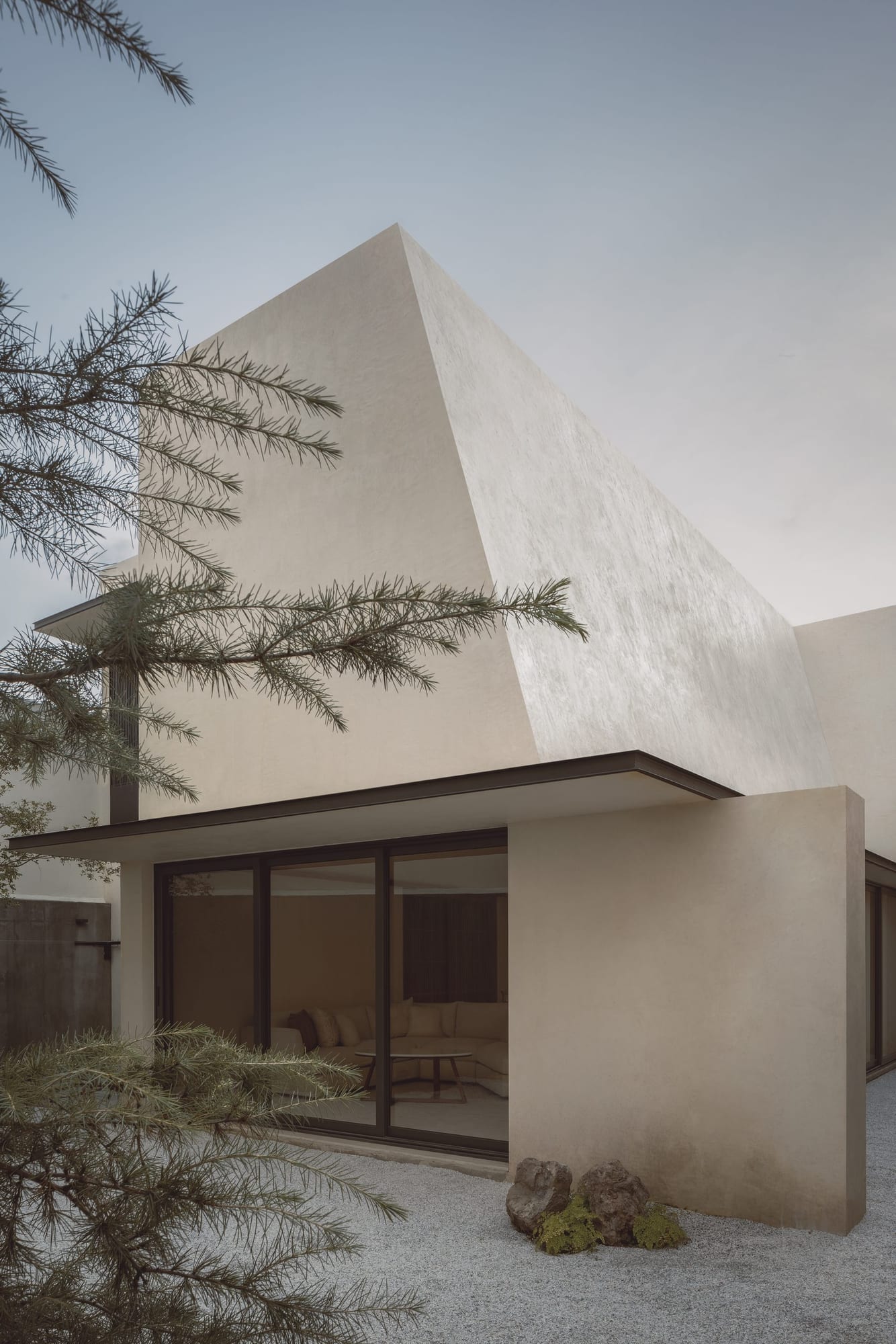 CASA COLOMOS